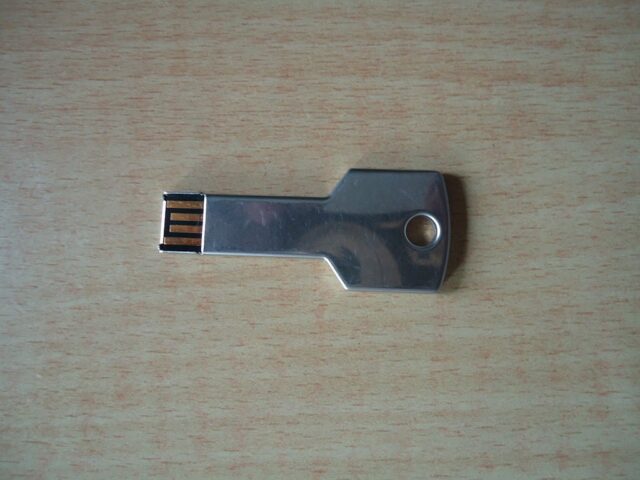 usb flashdisk bentuk kunci